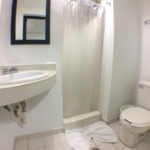 Hotel Belmar Galeria - Bathroom | Between Hola and Hello